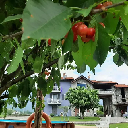 לינה וארוחת בוקר Zia Vivina *